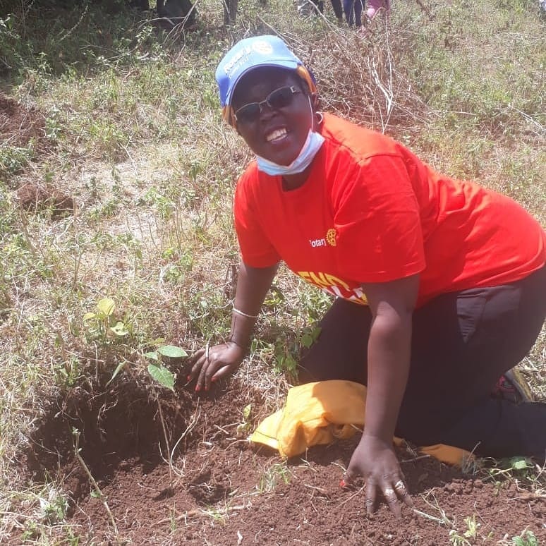 AG Fam Boit from RC Nairobi Karengata plants a tree